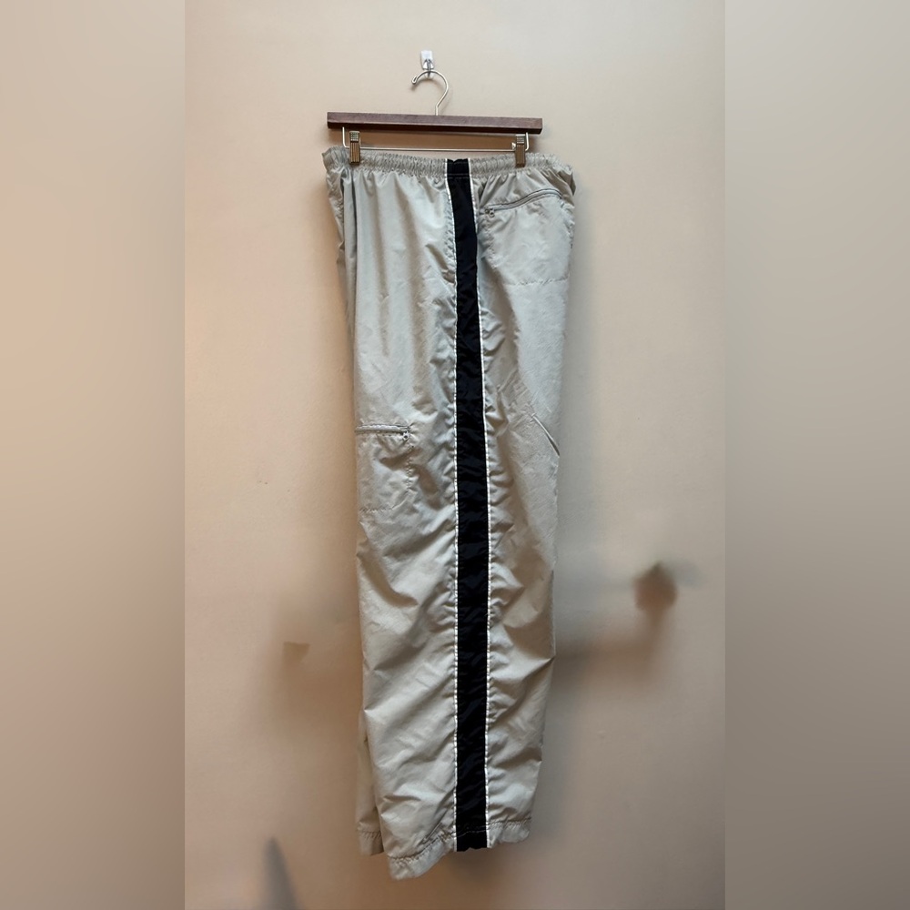 Nike Tan and Black Joggers Sweatpants